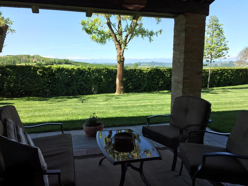 Cascina Cortine Bed & Breakfast Guarene Exterior photo